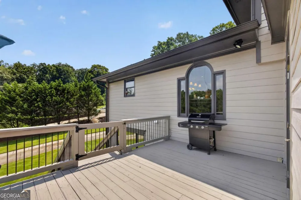 43 Bailey DR SW Lilburn, GA 30047