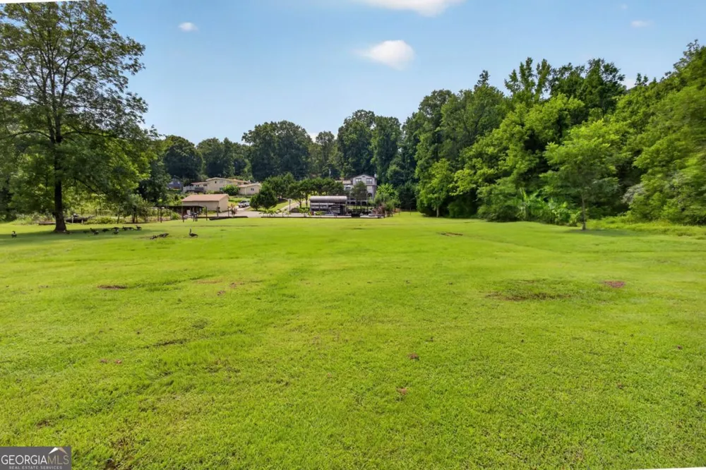 43 Bailey DR SW Lilburn, GA 30047