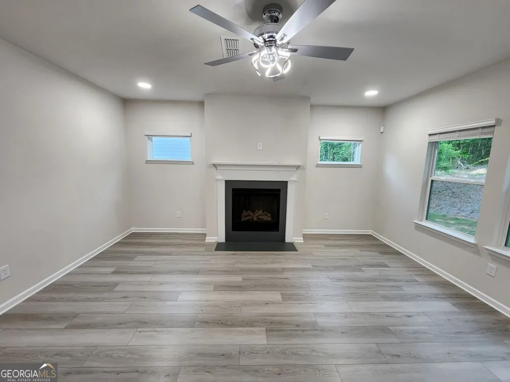 235 Valley Oak DR Dawsonville, GA 30534