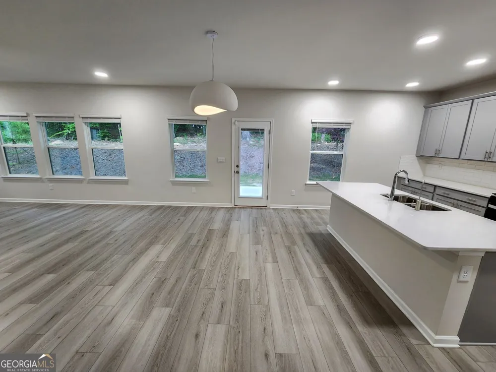 235 Valley Oak DR Dawsonville, GA 30534