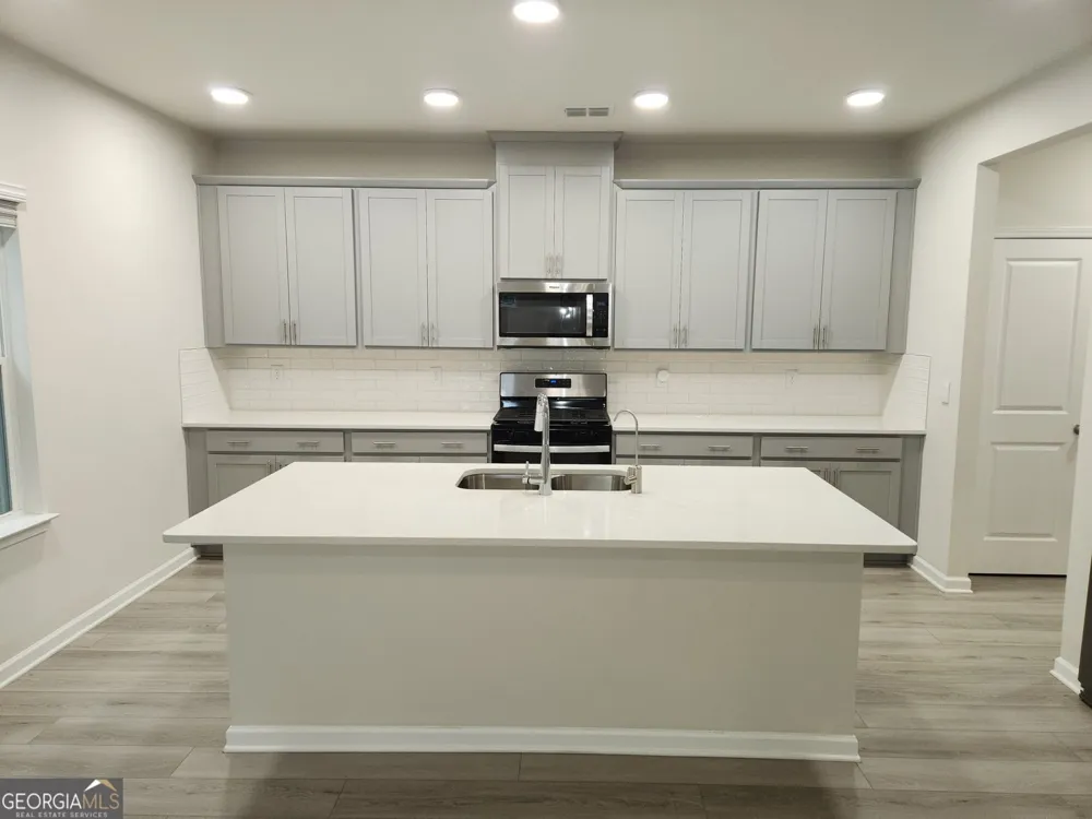 235 Valley Oak DR Dawsonville, GA 30534
