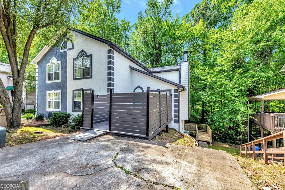 4210 Lakes End DR NW Kennesaw, GA 30144