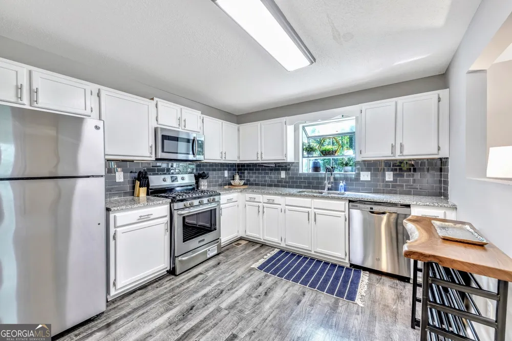 4210 Lakes End DR NW Kennesaw, GA 30144