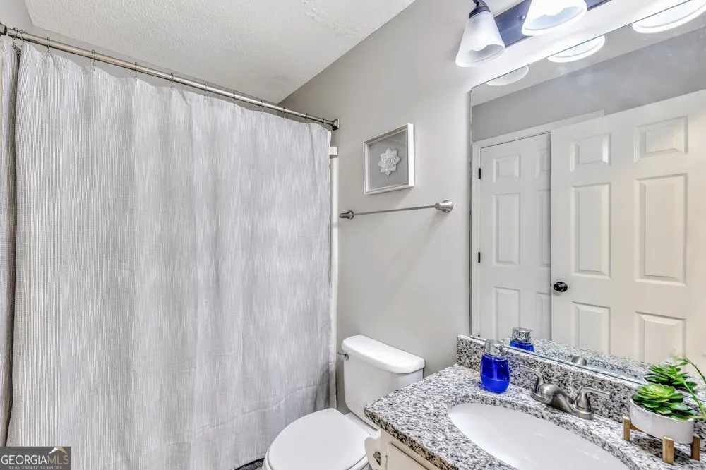 4210 Lakes End DR NW Kennesaw, GA 30144