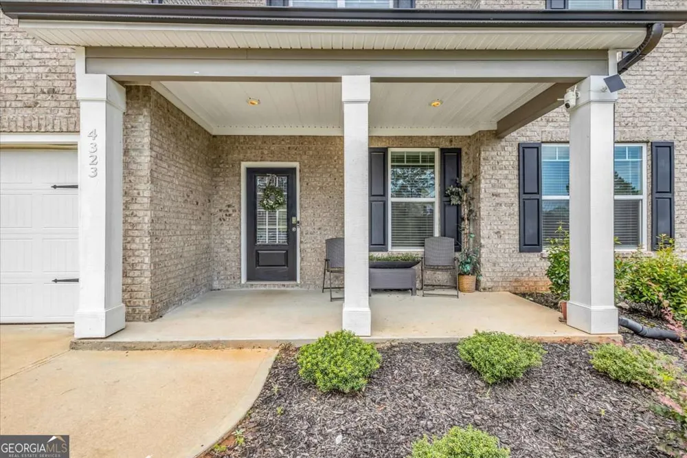 4323 Cannon WALK Ellenwood, GA 30294