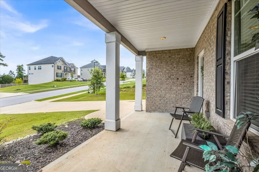4323 Cannon WALK Ellenwood, GA 30294