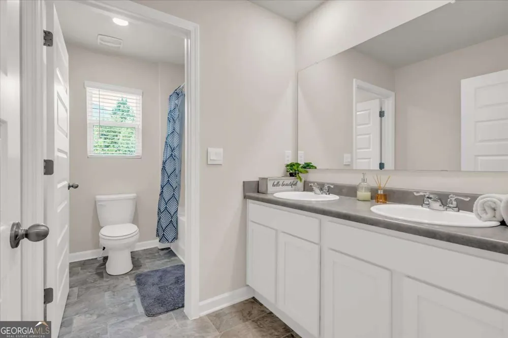 4323 Cannon WALK Ellenwood, GA 30294