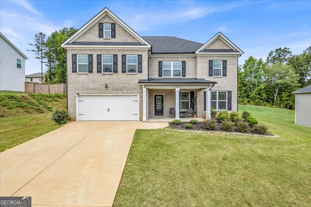4323 Cannon WALK Ellenwood, GA 30294