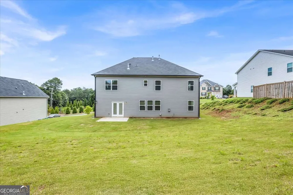 4323 Cannon WALK Ellenwood, GA 30294