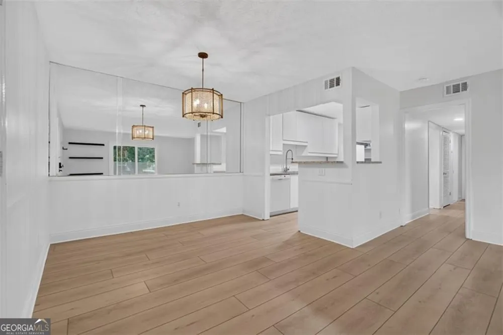 725 Dalrymple RD Sandy Springs, GA 30328