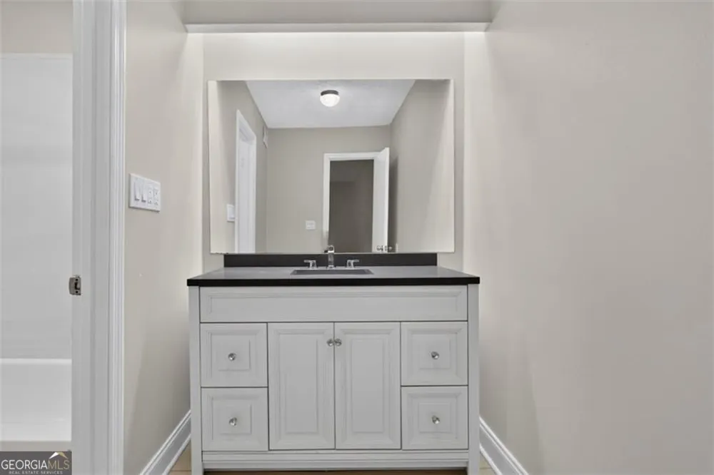 725 Dalrymple RD Sandy Springs, GA 30328