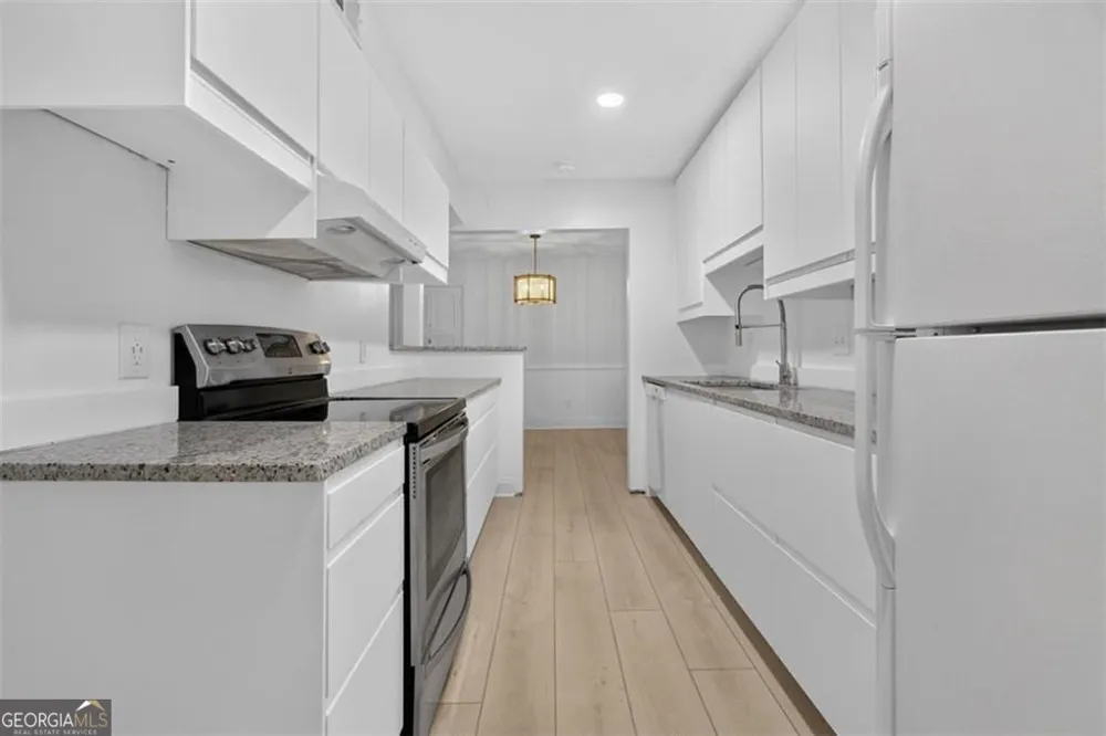 725 Dalrymple RD Sandy Springs, GA 30328