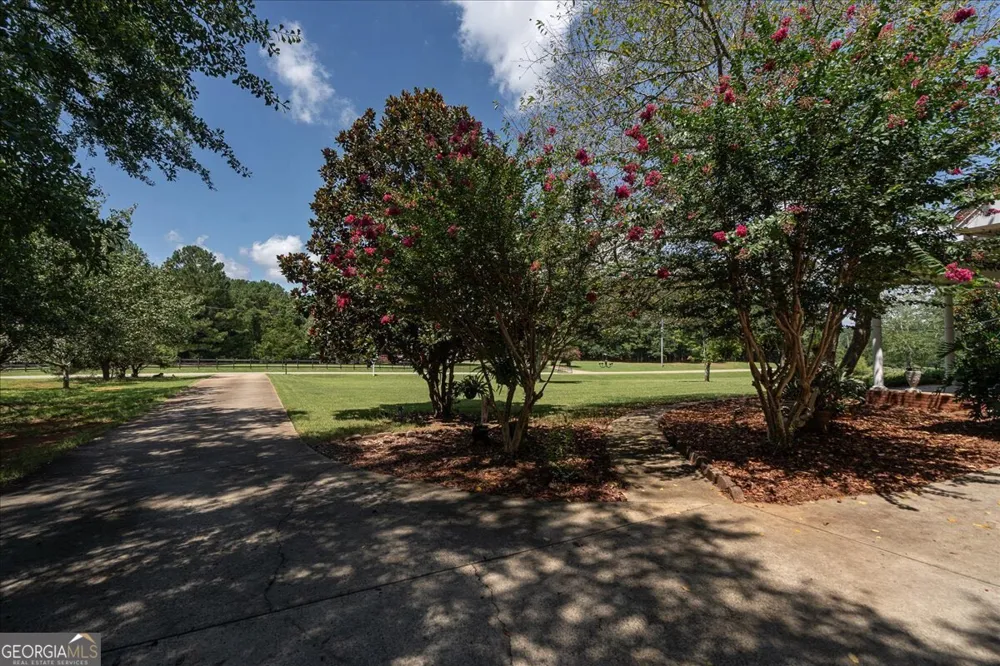 2221 Brush Creek DR Colbert, GA 30628