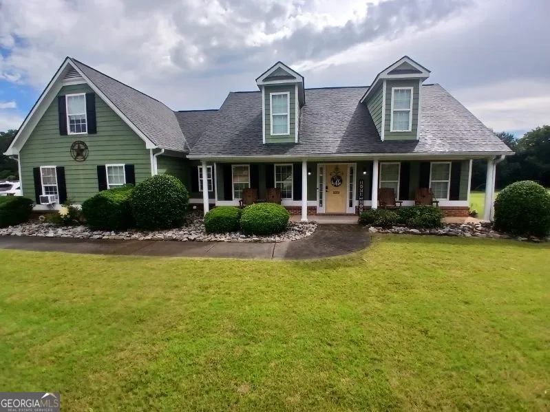 109 Presidential LN Statham, GA 30666