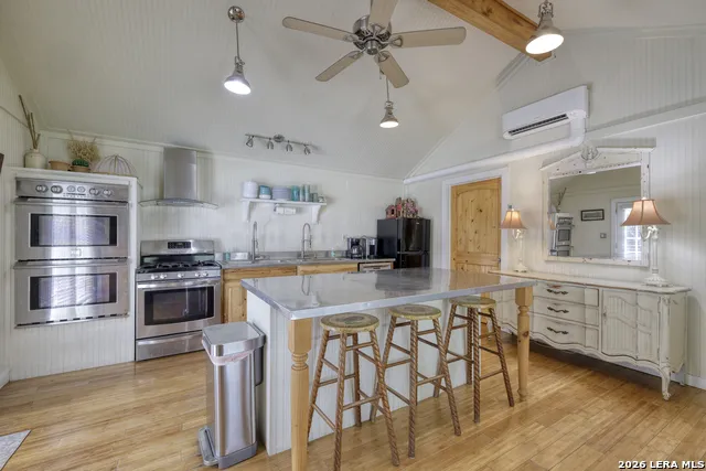 512 Cr 348 (River Road) Concan, TX 78838