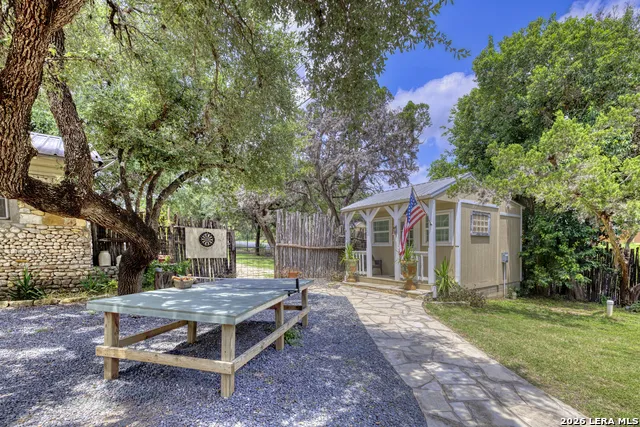 512 Cr 348 (River Road) Concan, TX 78838