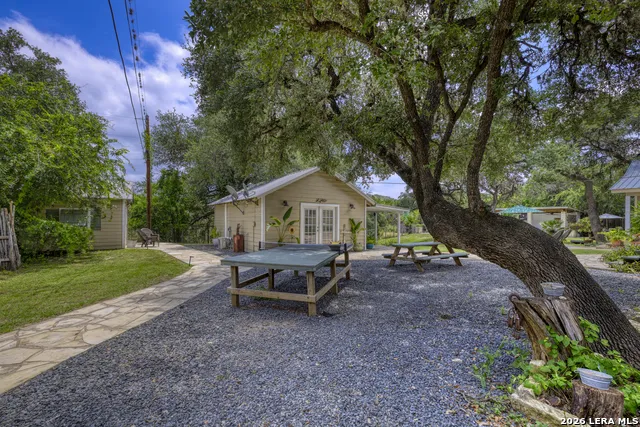 512 Cr 348 (River Road) Concan, TX 78838