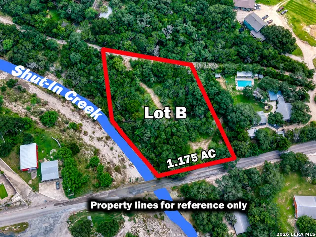 512 Cr 348 (River Road) Concan, TX 78838
