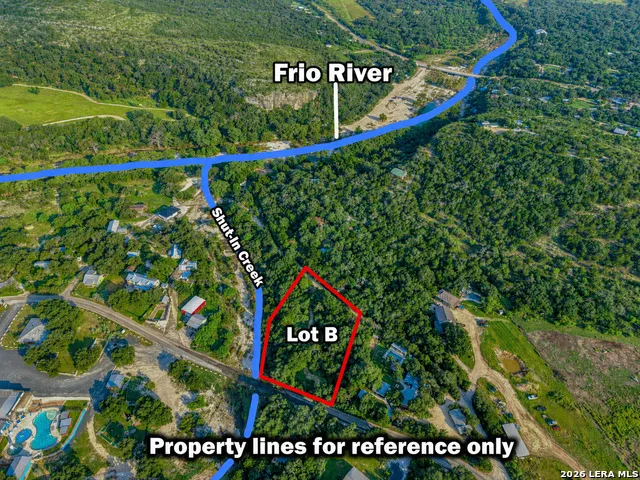 512 Cr 348 (River Road) Concan, TX 78838