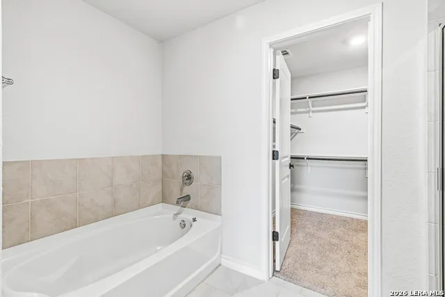 828 RIVER STA Cibolo, TX 78108