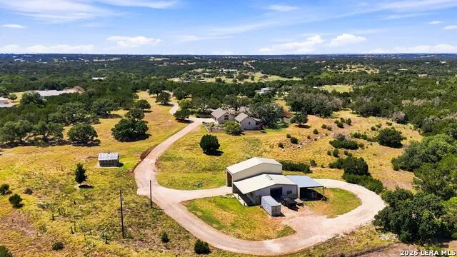 160 LIVE OAK LN Kerrville, TX 78028
