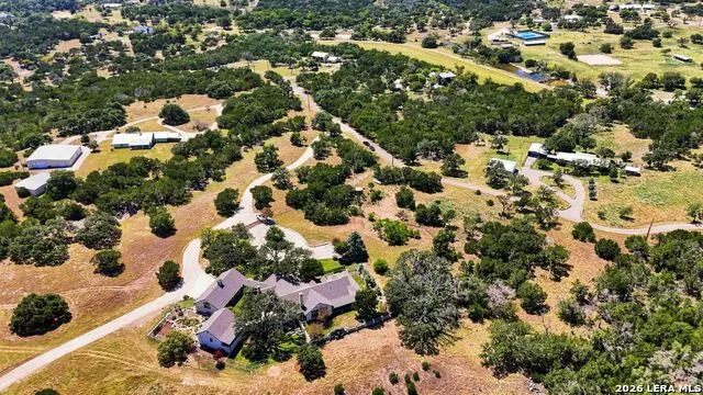 160 LIVE OAK LN Kerrville, TX 78028