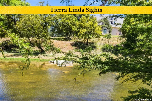 160 LIVE OAK LN Kerrville, TX 78028