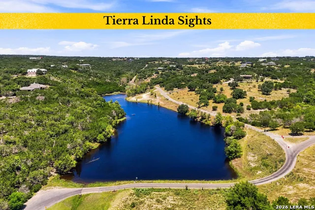 160 LIVE OAK LN Kerrville, TX 78028