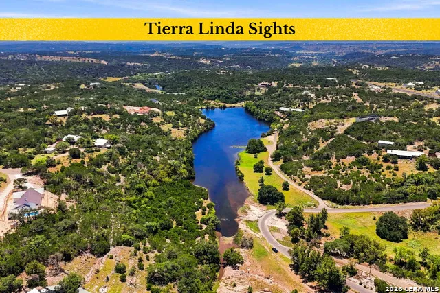 160 LIVE OAK LN Kerrville, TX 78028