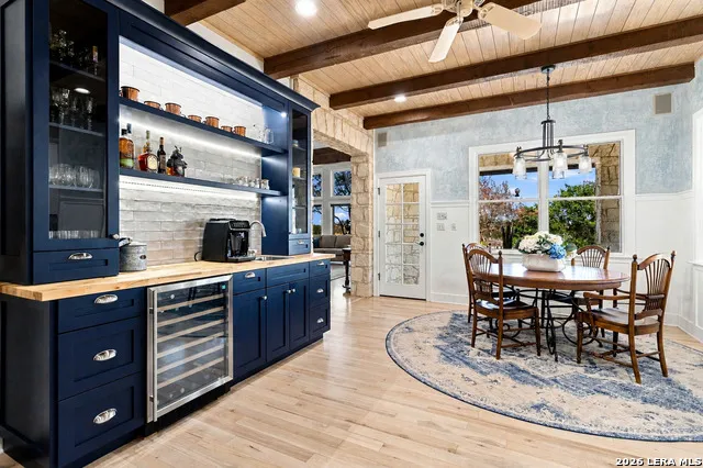 160 LIVE OAK LN Kerrville, TX 78028