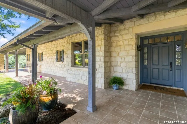 160 LIVE OAK LN Kerrville, TX 78028