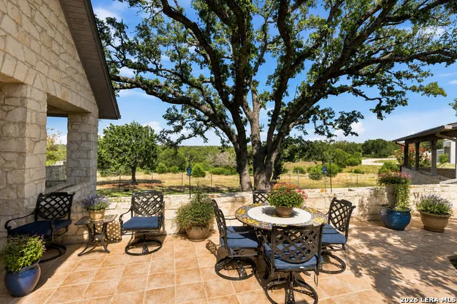 160 LIVE OAK LN Kerrville, TX 78028