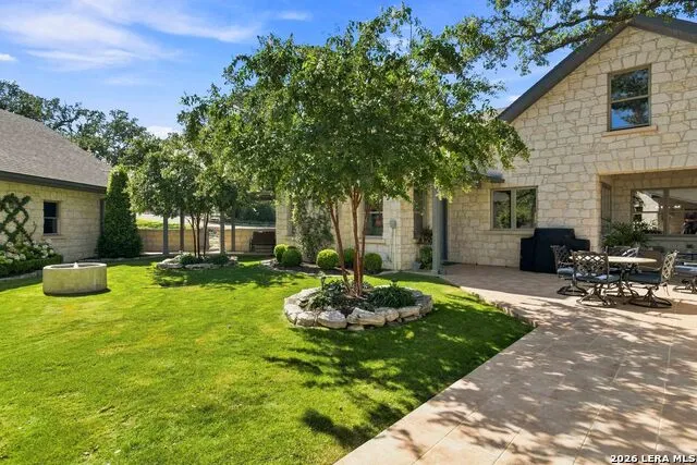 160 LIVE OAK LN Kerrville, TX 78028