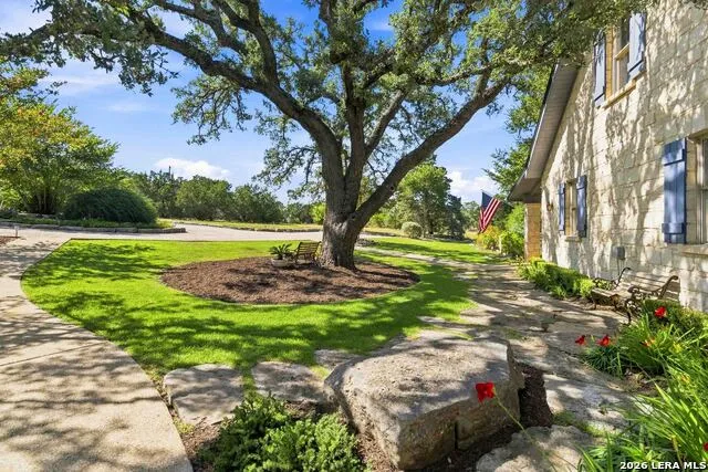 160 LIVE OAK LN Kerrville, TX 78028