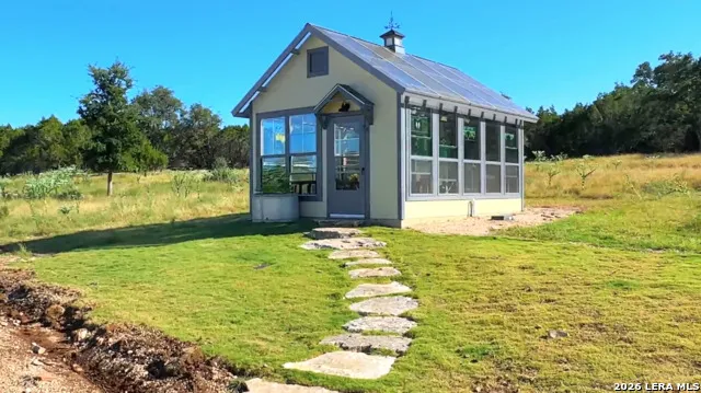 160 LIVE OAK LN Kerrville, TX 78028