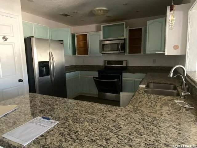 346 Falcon Eagle Pass, TX 78852