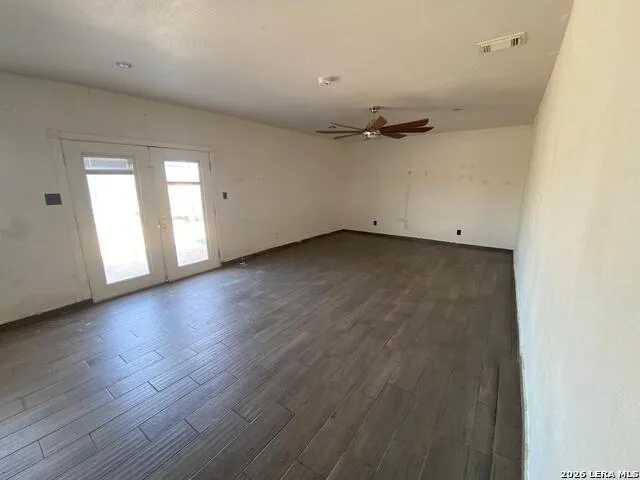346 Falcon Eagle Pass, TX 78852