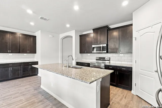 426 Axis Cibolo, TX 78108