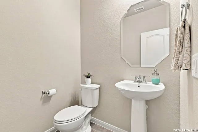 426 Axis Cibolo, TX 78108