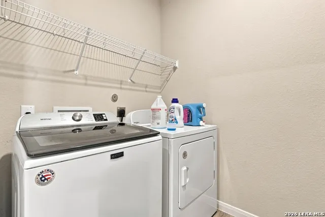 426 Axis Cibolo, TX 78108
