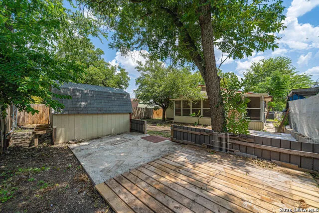 325 MARYLAND ST San Antonio, TX 78203
