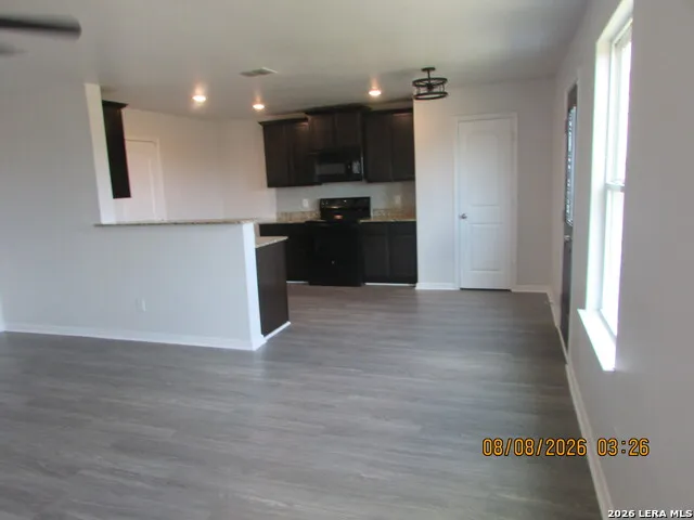 15010 Silvertree Cv Von Ormy, TX 78073