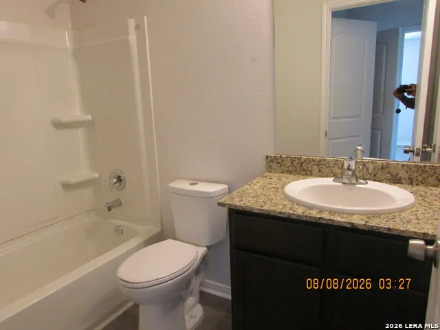 15010 Silvertree Cv Von Ormy, TX 78073