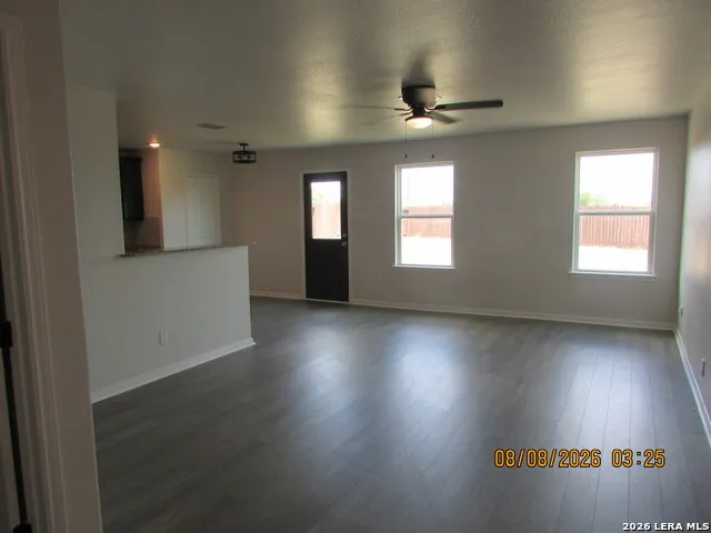 15010 Silvertree Cv Von Ormy, TX 78073