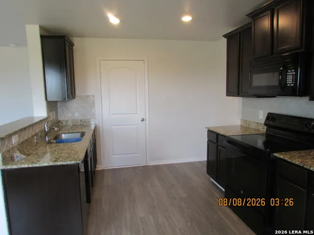15010 Silvertree Cv Von Ormy, TX 78073