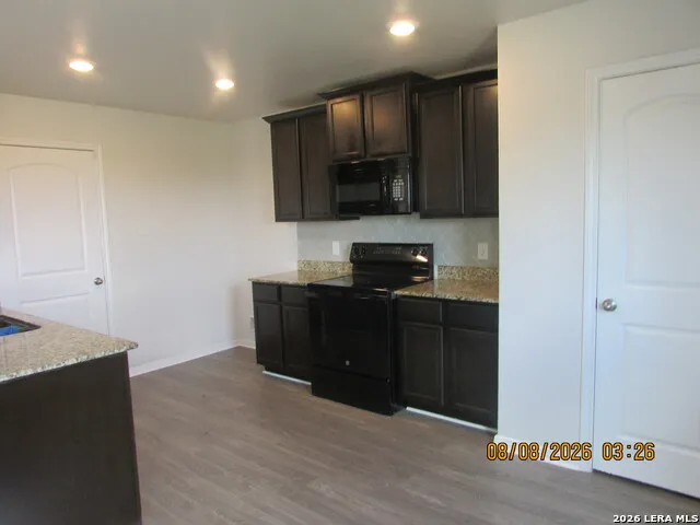 15010 Silvertree Cv Von Ormy, TX 78073