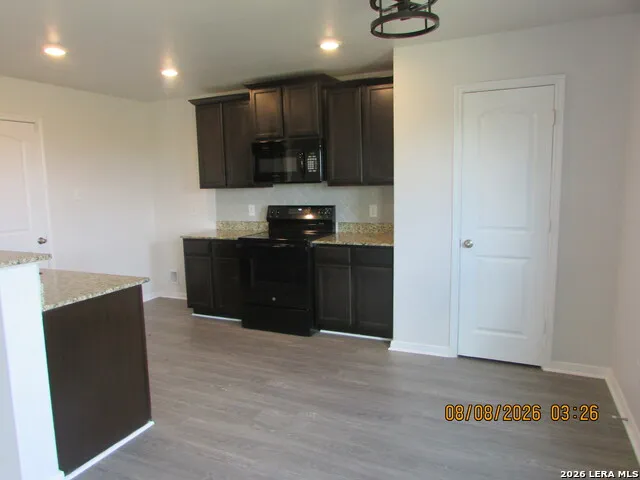 15010 Silvertree Cv Von Ormy, TX 78073