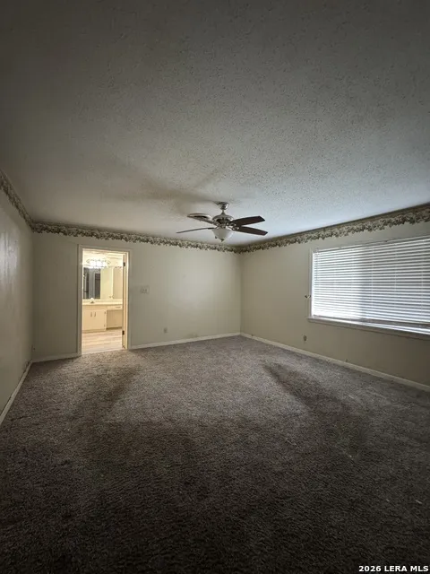 2406 BON AIRE AVE Victoria, TX 77901
