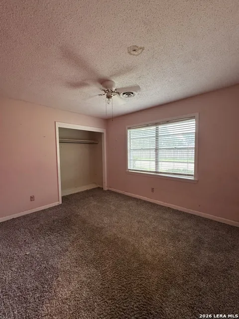 2406 BON AIRE AVE Victoria, TX 77901
