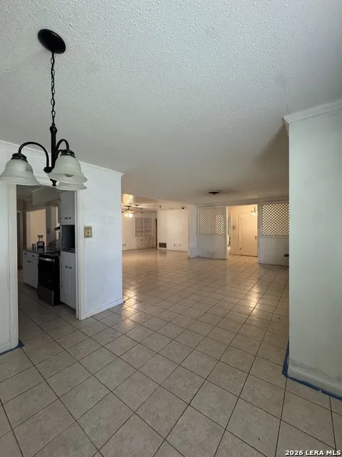 2406 BON AIRE AVE Victoria, TX 77901